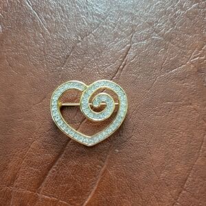 Vintage Signed Swarovski Swirly Heart Brooch!